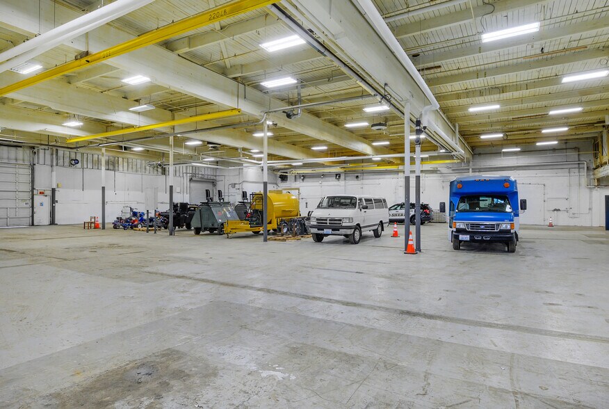 More Photos Of 3220 100th St SW, Everett Distribution For Lease