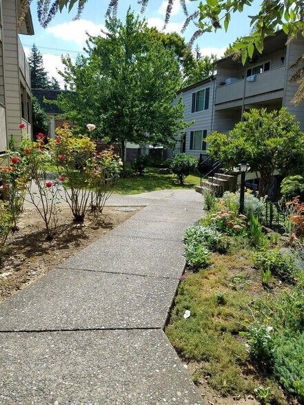 More Photos Of 1111 NE 122nd Ave, Portland Apartments For Sale
