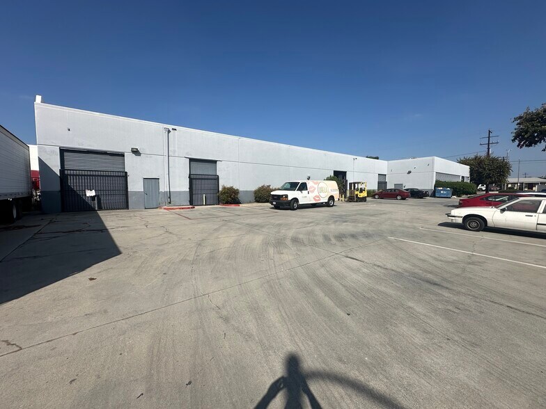 More Photos Of 8227 Sorensen Ave, Santa Fe Springs Manufacturing For Lease