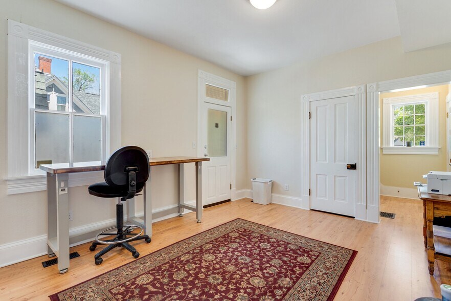 More Photos Of 1804 W Colorado Ave, Colorado Springs Office For Sale