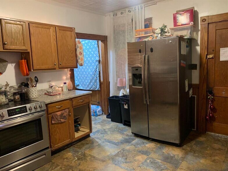More Photos Of 48 Lafayette St, Rochester Multifamily For Sale