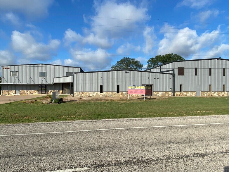 More Photos Of 2401 N Highway 287, Mansfield Unknown For Lease