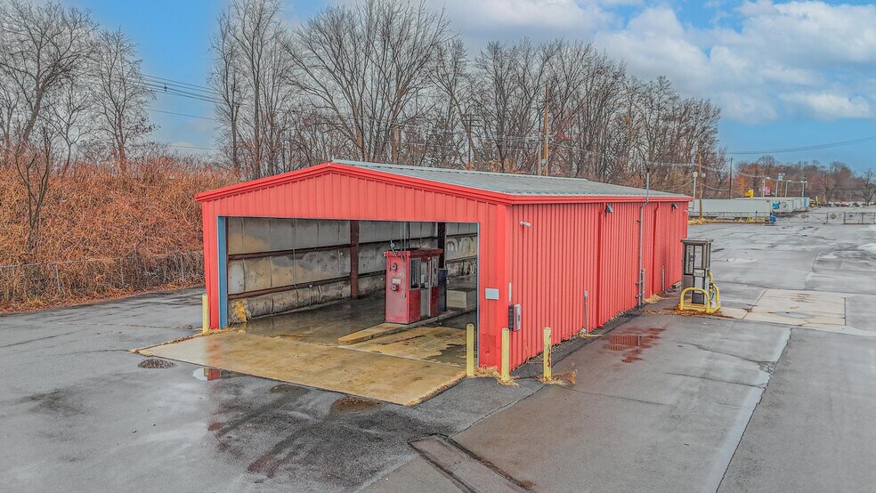 More Photos Of 315 Northampton St, Kingston Industrial For Sale