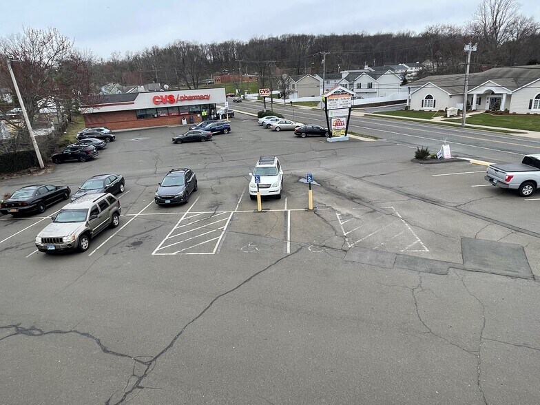 More Photos Of 841-869 Jones Hill Rd, West Haven Storefront For Sale