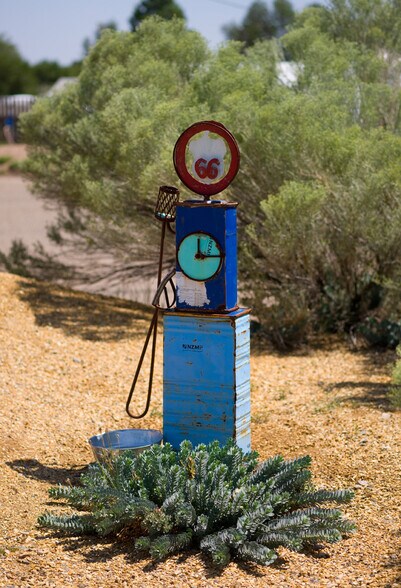 More Photos Of 501 E Historic Route 66, Moriarty Hotel For Sale