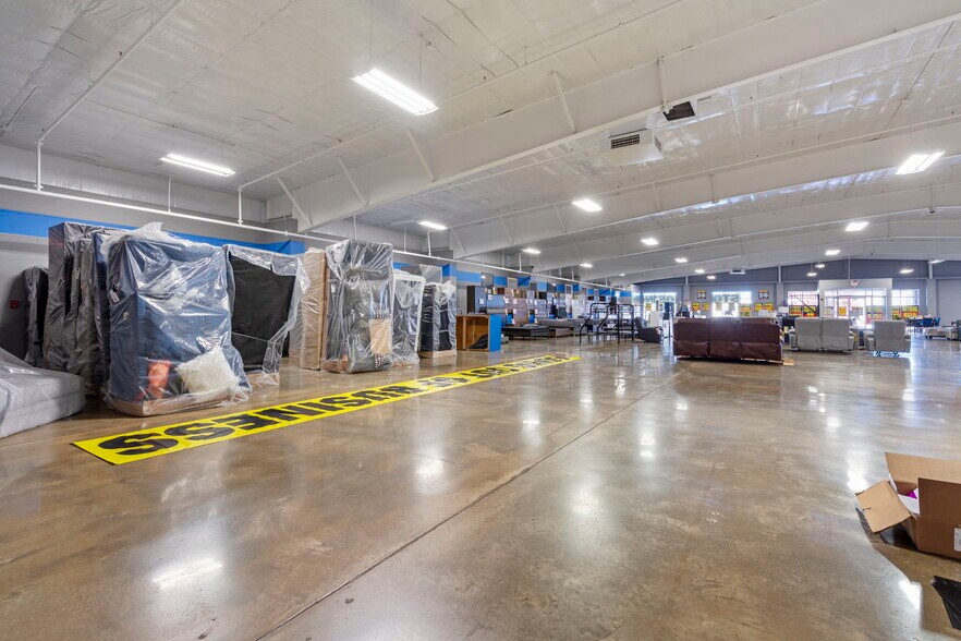 More Photos Of 3758 Hwy 412 E, Siloam Springs Freestanding For Sale