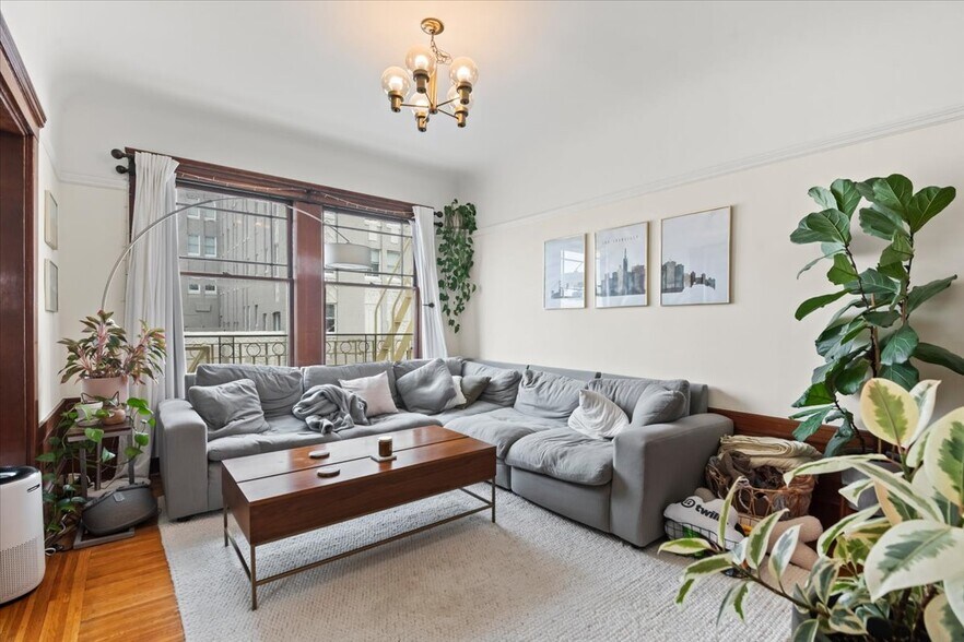 More Photos Of 1159-1169 Union St, San Francisco Apartments For Sale