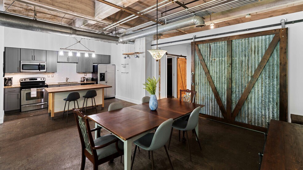 More Photos Of 659 Auburn Ave, Atlanta Loft Creative Space For Sale