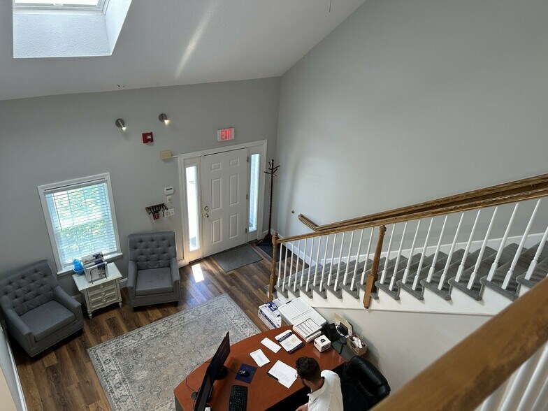More Photos Of 475 School St, Marshfield Medical For Sale