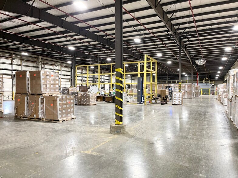 More Photos Of 100 Wisconsin River Dr, Port Edwards Distribution For Sale