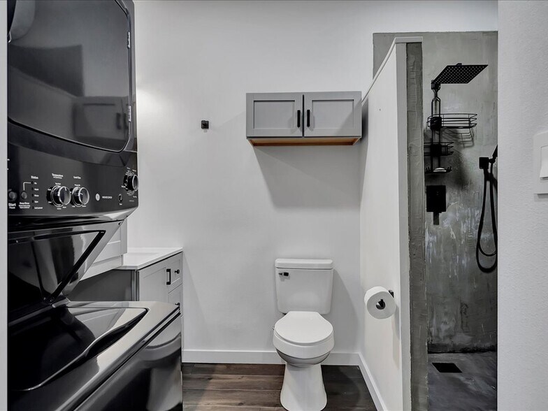 More Photos Of 9778 N US Highway 59, Nacogdoches Research And Development For Sale