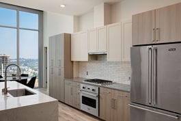 More Photos Of 601 11th Ave, San Diego Apartments For Lease