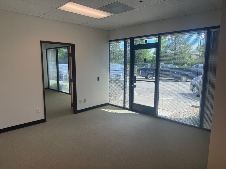 More Photos Of 5793 Skylane Blvd, Windsor Warehouse For Sale