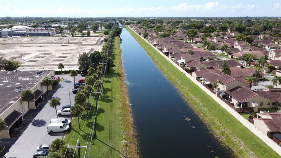 More Photos Of 6187 NW 167th St, Miami Lakes Office For Sale