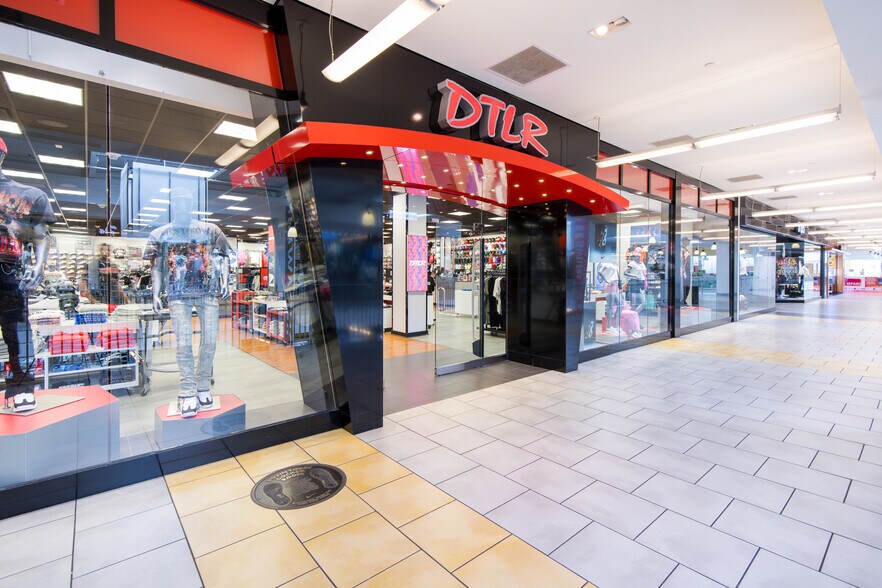 More Photos Of 2301-2401 Liberty Heights Ave, Baltimore Unknown For Lease