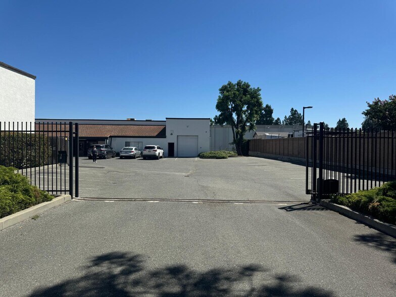 More Photos Of 1868-1872 Stone Ave, San Jose Manufacturing For Lease