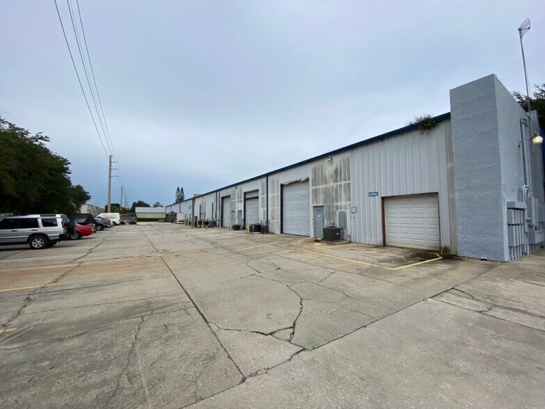 More Photos Of 1912 44th Ave E, Bradenton Warehouse For Lease