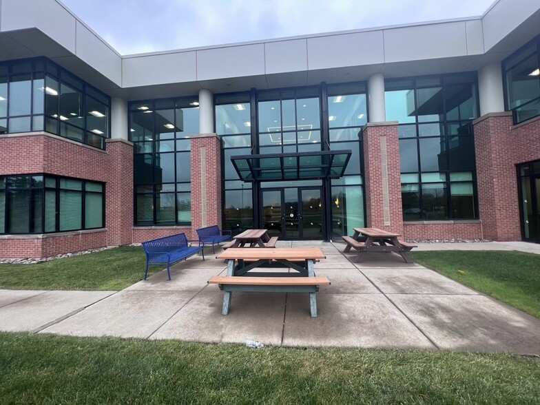 More Photos Of 500 Colvin Woods Pky, Tonawanda Medical For Lease
