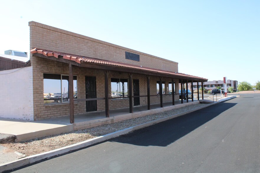 More Photos Of 1000 W Apache Trl, Apache Junction Freestanding For Lease