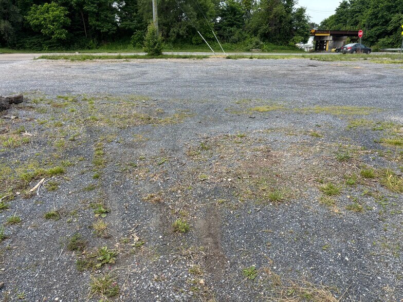 More Photos Of 408 N Commerce Ave, Waynesboro Office Residential For Sale