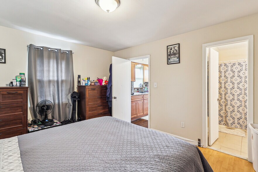 More Photos Of 147 Chestnut St, Roselle Park Storefront Retail Residential For Sale