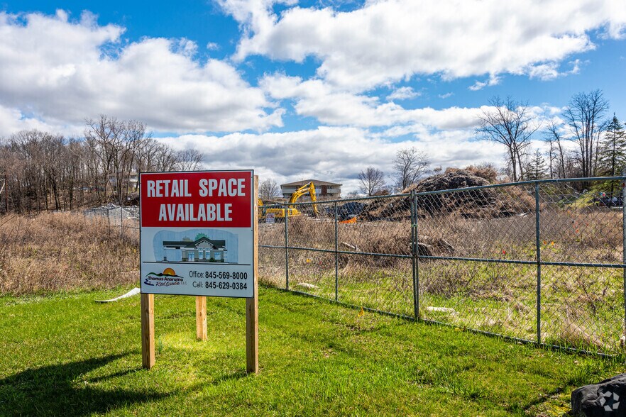 More Photos Of 5440-5442 US 9W, Newburgh Storefront For Lease