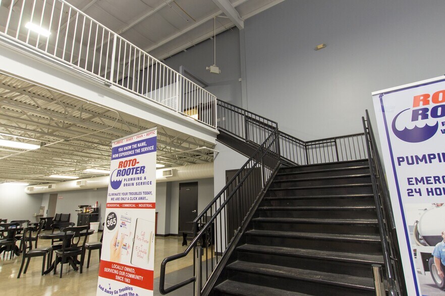 More Photos Of 1435 Paramount Dr, Huntsville Freestanding For Sale