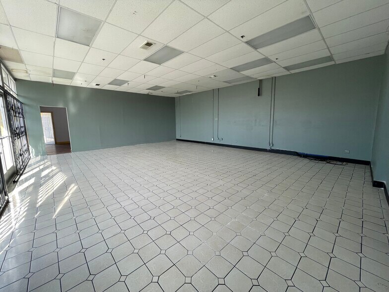More Photos Of 109 S State St, San Jacinto Unknown For Lease