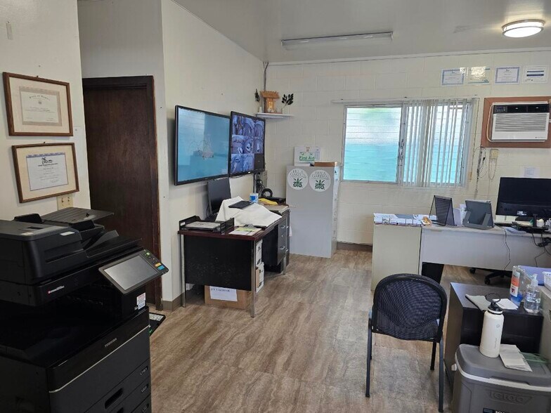 More Photos Of 4321 Lawehana St, Honolulu Land For Lease