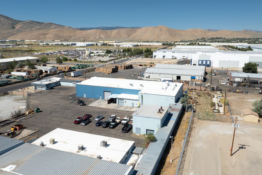 More Photos Of 5601 Echo Ave, Reno Warehouse For Lease