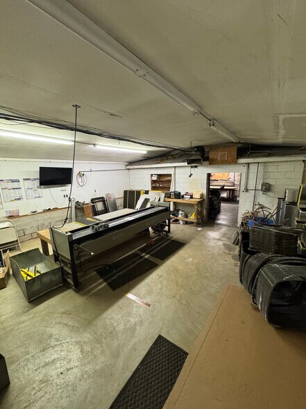 More Photos Of 1412 W Kirkwood Ave, Bloomington Industrial For Sale