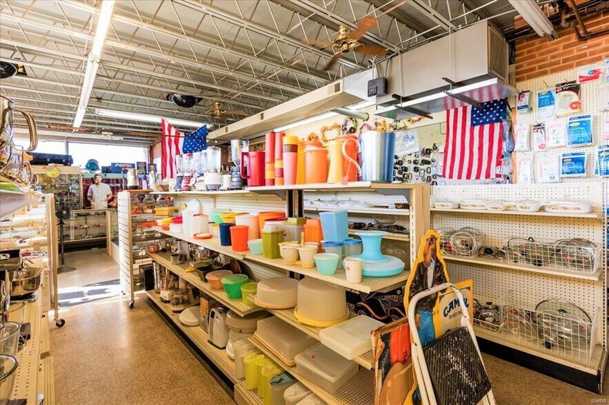 More Photos Of 9979 Watson Rd, Saint Louis Storefront Retail Office For Sale
