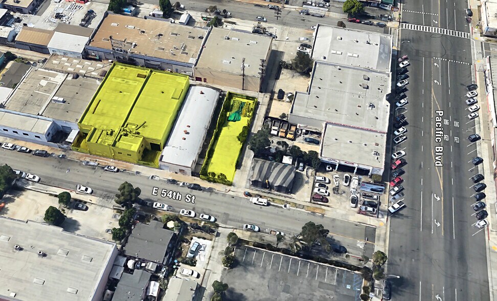 More Photos Of 2537-2553 E 54th St, Huntington Park Manufacturing For Sale