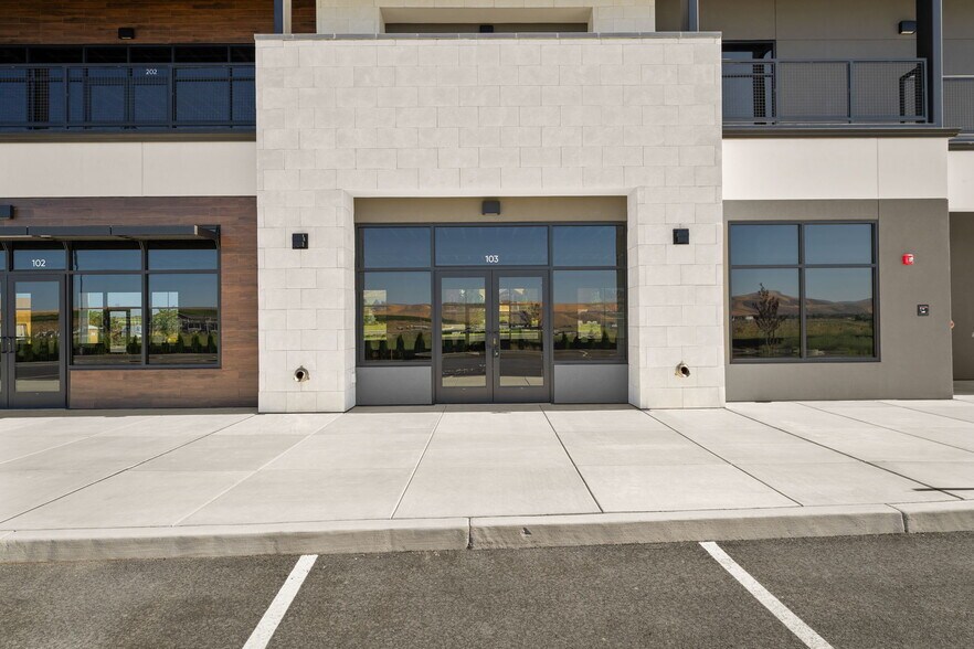 More Photos Of 5069 Ava Way, Richland Storefront Retail Office For Lease