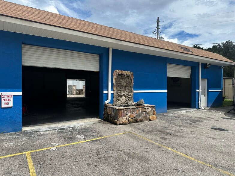 Primary Photo Of 3955 Saint Augustine Rd, Jacksonville Service For Lease