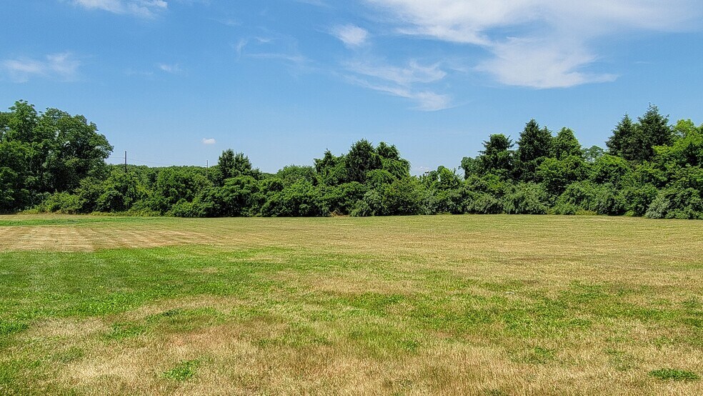 More Photos Of 520 Highway 33, Millstone Township Apartments For Sale