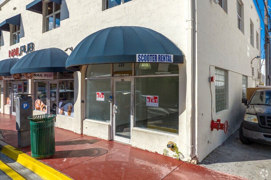 Primary Photo Of 233-235 11th St, Miami Beach Storefront Retail Residential For Lease