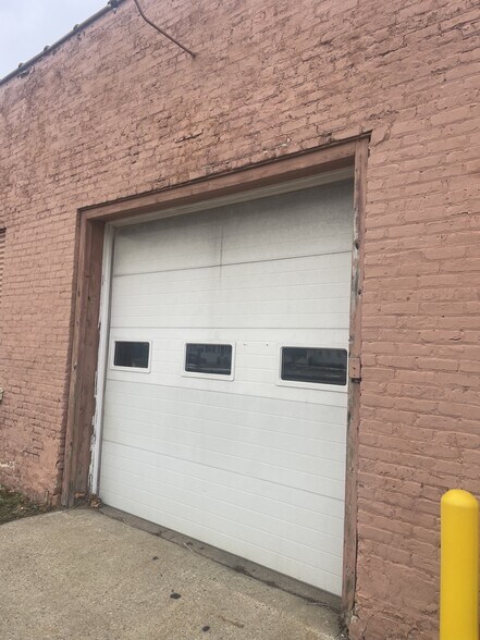 More Photos Of 602 Iowa Ct, North Fond Du Lac Industrial For Lease