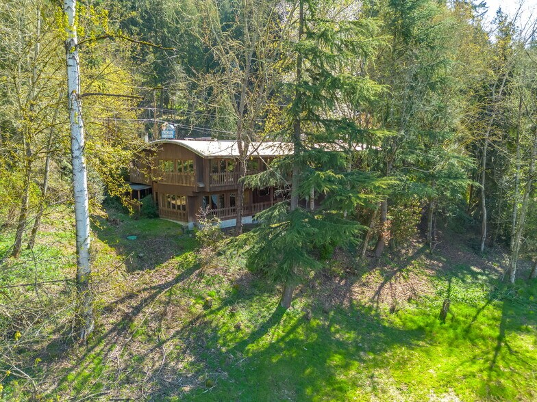 More Photos Of 1325 E Columbia River Hwy, Troutdale Restaurant For Sale