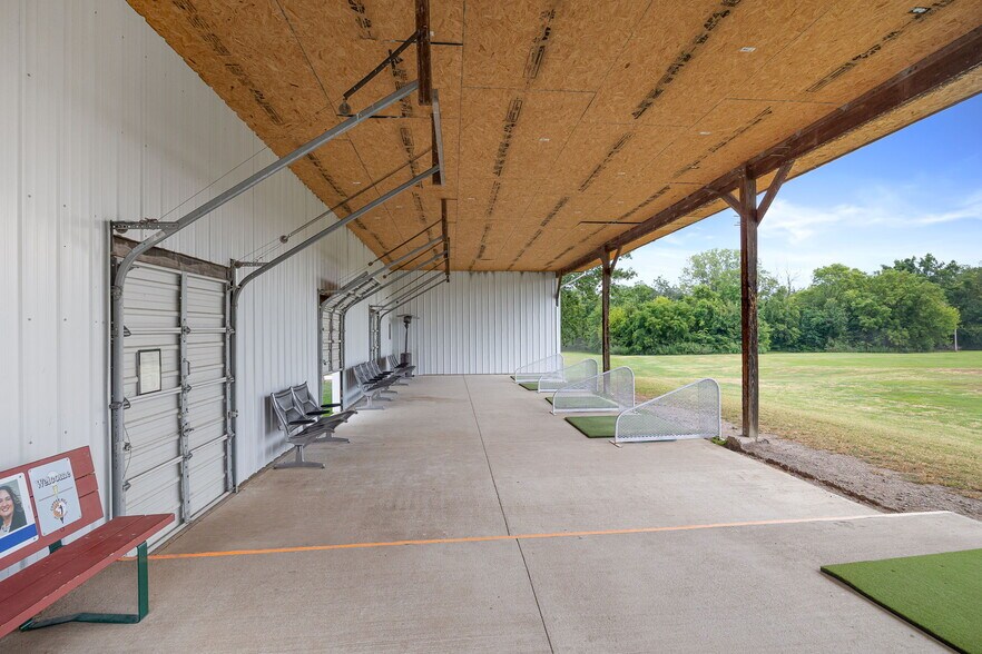 More Photos Of 6480 SE Highway 169, Saint Joseph Sports And Entertainment For Sale