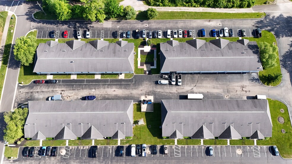 More Photos Of 10-106 Village Pointe Dr, Powell Flex For Lease