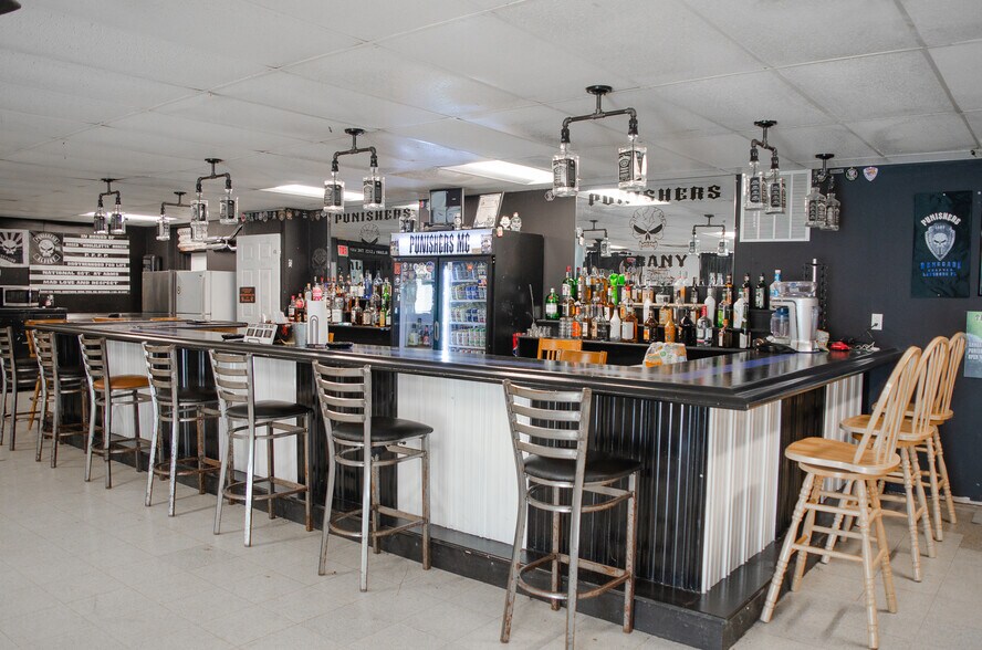 More Photos Of 1627 US Route 9W, Selkirk Specialty For Sale