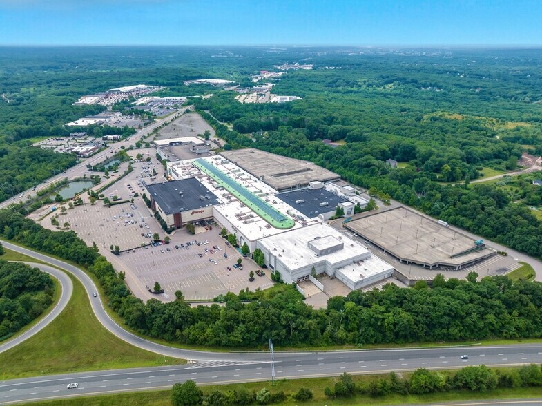 More Photos Of 1009 S Washington St, North Attleboro Department Store For Sale