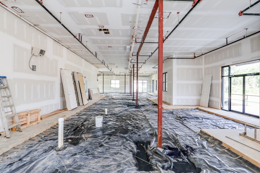 More Photos Of 1004 N Lamar Blvd, Oxford Apartments For Sale