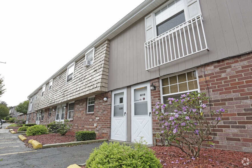 More Photos Of 621 E Deborah Jane Dr, Plum Apartments For Sale