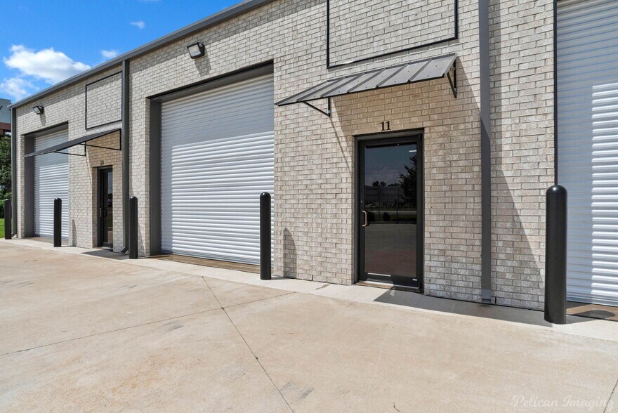 More Photos Of 9275 Youree Dr, Shreveport Service For Lease