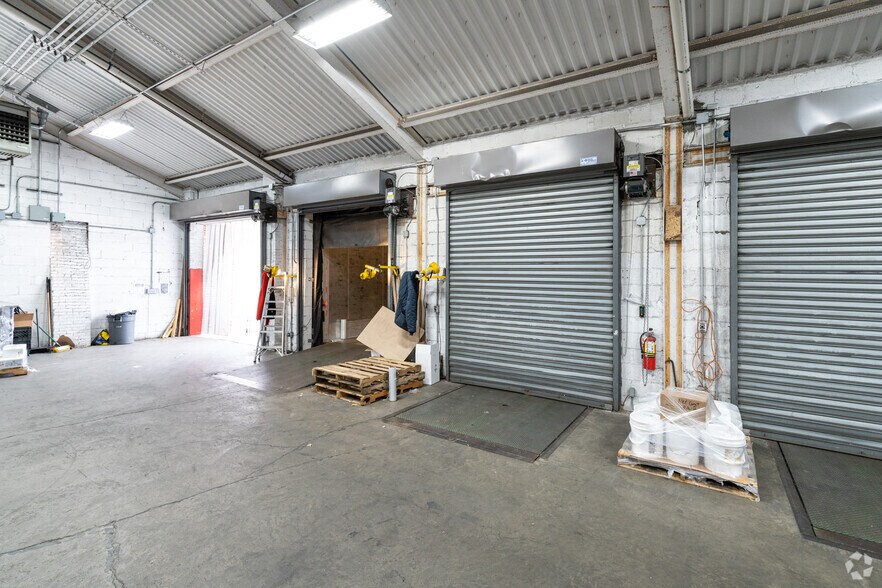 More Photos Of 175 Lake Ave, Staten Island Warehouse For Sale