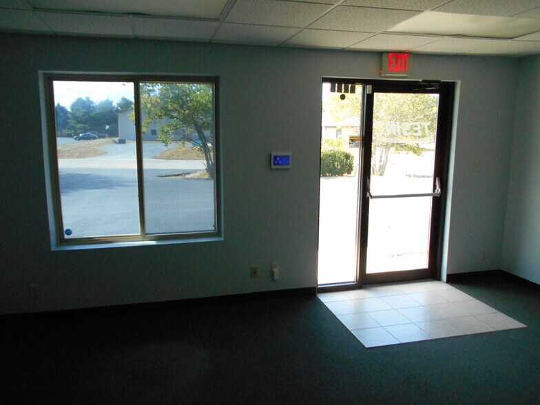 More Photos Of 4625 Progress Dr, Columbus Light Distribution For Lease