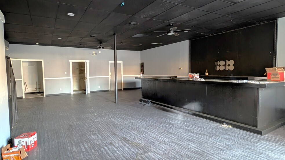 More Photos Of 118 Grand Ave, New Haven General Retail For Sale