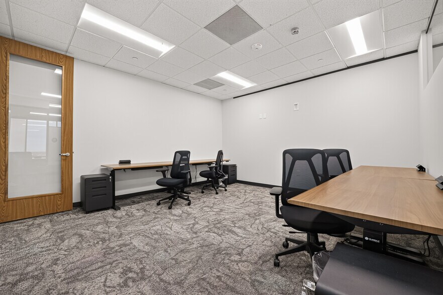 More Photos Of 9800 Richmond Ave, Houston Office For Lease